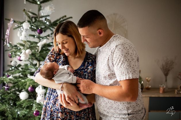 Portrait de famile Noël, séance photo famille, à la maison, Haut-Rhin, Alsace