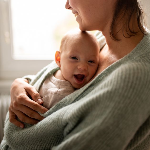 Photo peau à peau, parent bébé, maman bébé, maternage proximale, Haut-Rhin, Alsace