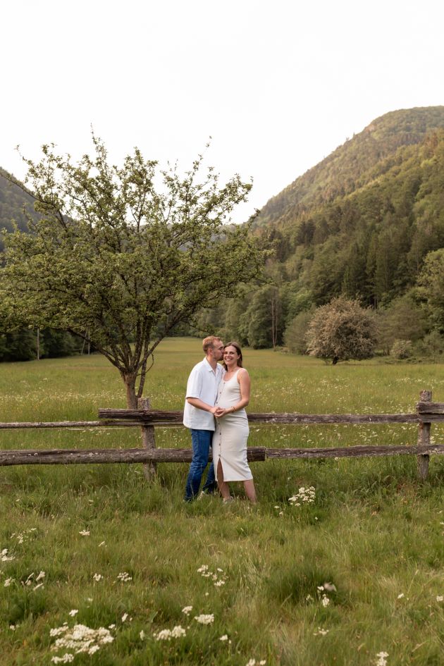 Photo de grossesse, couple, dans la nature, Kruth