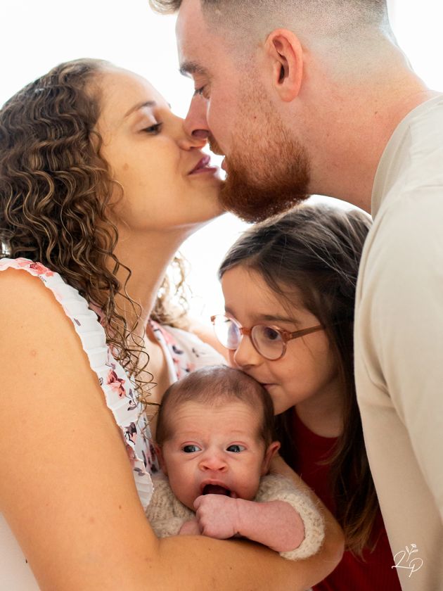 Portrait de famille, séance naissance à domicile, lifestyle, Guebwiller, Haut-Rhin