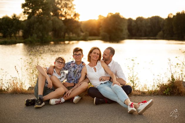 shooting photo famille, parents et ados, barrage de Michelbach, Haut-Rhin