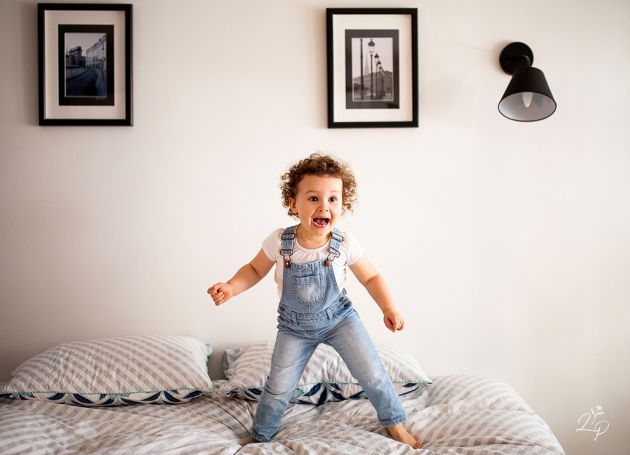 Portrait d'enfant à domicile, Lauriane Pujo photographe de famille, Thann