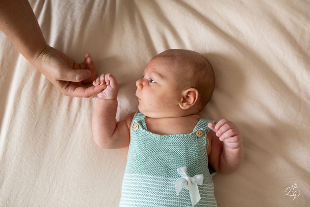 Photographe nouveau-né, photo maternité, photo de bébé, portrait nouveau-né, domicile