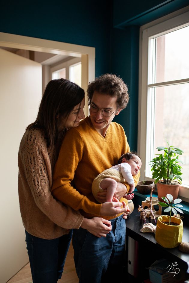 Reportage naissance lifestyle à domicile, photo parents bebe, Colmar, Haut-Rhin