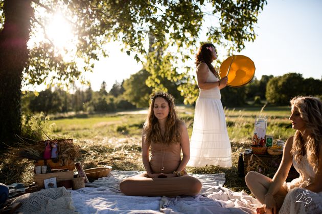 Reportage cérémonie de grossesse en extérieur