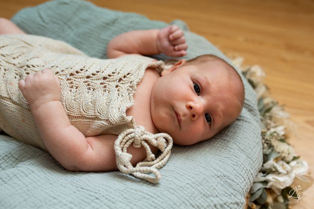 Portrait nouveau né, reportage photo naissance, lifestyle, à domicile, Mulhouse, Haut-Rhin